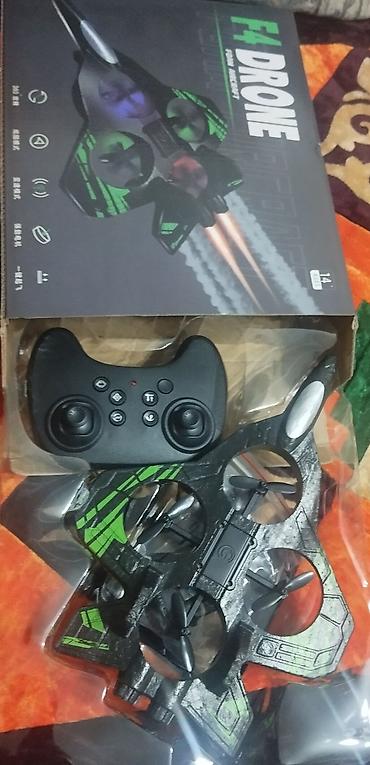 playstation plus: F4 DRONE Foam Aircraft — квадрокоптер-игрушка с пультом дистанционного — 3