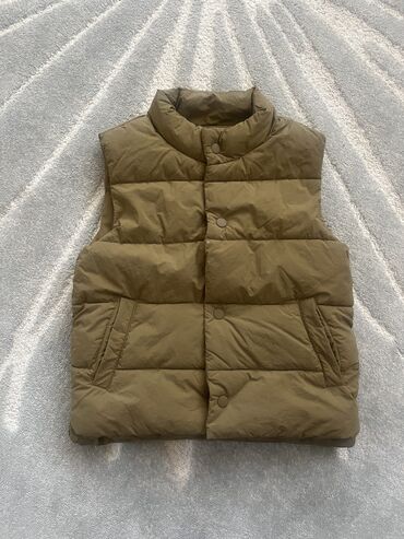 nike 34: Zara, Puffer vest, 98-104