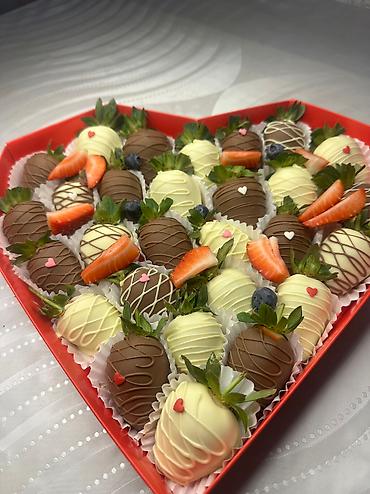 киндеры осд: Тот самый дубайский шоколад 🍫 Сочная отборная клубника в шоколаде 🍓🍫 — 10