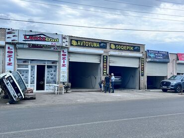 Kommersiya daşınmaz əmlakının satışı: Yolun kənarındaə iki moyka yan nda kafe hər biri 45 kvhsl hazırda