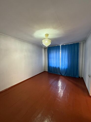 Продажа домов: Дом, 270 м², 5 комнат, Агентство недвижимости, Старый ремонт — 4