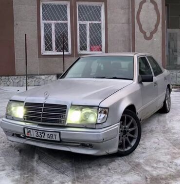 Mercedes-Benz: Мотор каропка в идеале тяга как самолёт автомат 3 куб бензин целес