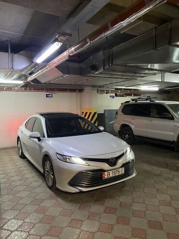 Продажа авто: Toyota Camry: 2018 г., 2.5 л, Автомат, Бензин, Седан