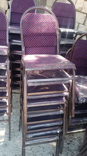 Masa və oturacaq dəstləri: Mətbəx üçün, Açılmayan, Dördbucaq masa, 4 stul — 16