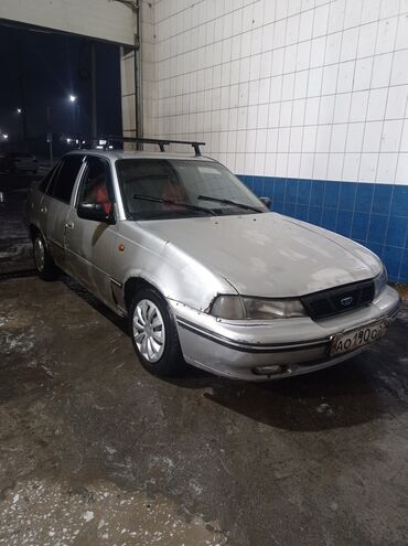 в россрочку авто: Daewoo Nexia: 2004 г., 1.5 л, Механика, Бензин, Седан