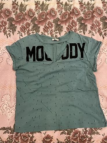 şort: Qadın T‑şörtü – “MOODY” yazılı, XS ölçü -Marka:LTB - Rəng: boz-yaşıl — 1