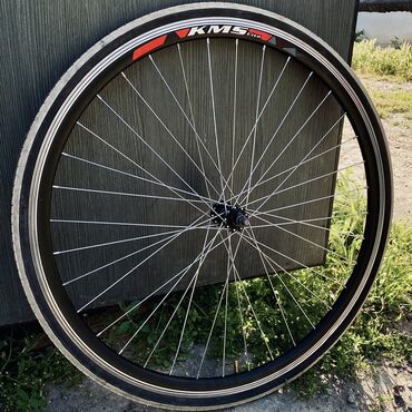 шоссейный велосипед: Переднее колесо 28’ KMS в сборе Готов к установке Легкий алюминий