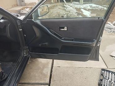 Audi: Audi 80: 1993 г., 2 л, Механика, Бензин, Седан — 15