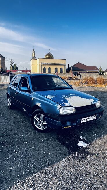 Volkswagen: Volkswagen Golf: 1993 г., 1.8 л, Механика, Бензин, Хэтчбэк