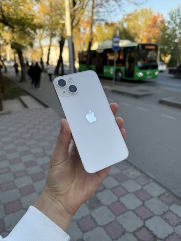 Apple iPhone: IPhone 13, Б/у, 128 ГБ, Белый, 90 %