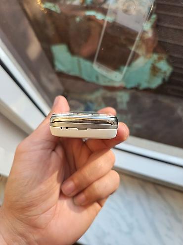 el blenderi: Nokia N86 8Mp, rəng - Ağ, Düyməli — 8