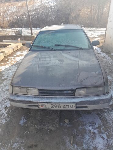 Mazda: Mazda 626: 1990 г., 2 л, Механика, Бензин, Хэтчбэк