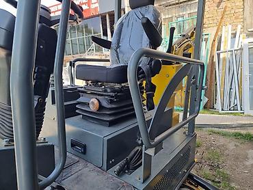 Погрузчики: Погрузчик, 2024 г., Колесный — 8