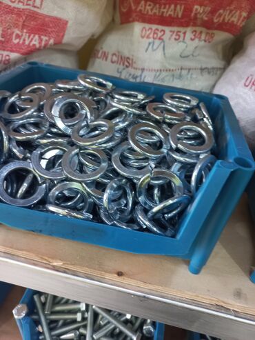 Qaykalar: Metiz və bərkidici məhsulların geniş seçimi Məhsul çeşidləri: - — 24
