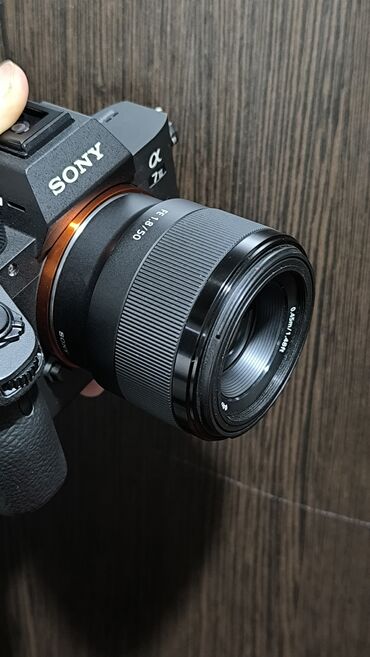 Объективы и фильтры: Продам объектив Sony 50mm f1.8 Состояние отличное