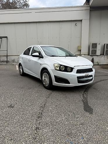 şevrolet aveo satışı: Chevrolet Aveo: 1.4 l | 2012 il Sedan — 2