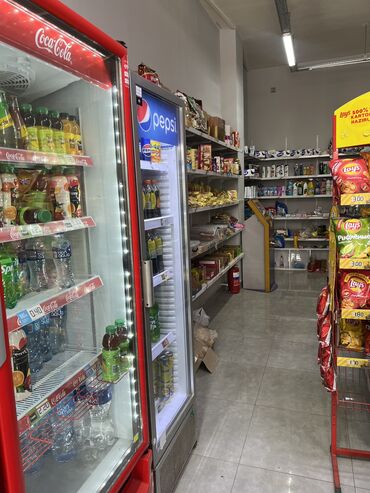 Mağazalar: Razinde market icare verilir.65kv her bir seraiti var.Post terminal — 9