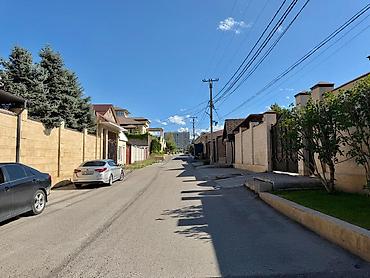 Продажа коттеджей и домов: 5 и более комнат, 630 м², 9 соток, Бишкек, 4 мкр Агентство недвижимости — 28