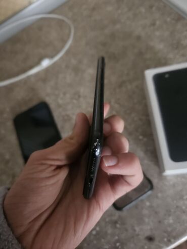 Apple iPhone: IPhone 7, 32 GB, Qara, Barmaq izi — 8