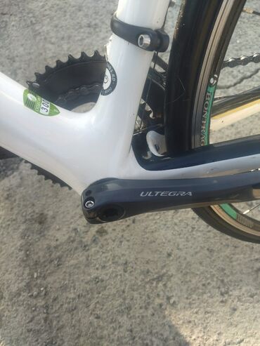 İdman velosipedləri: İşlənmiş Şose velosipedi Trek, 28", sürətlərin sayı: 11, Ünvandan götürmə — 6