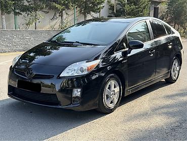 motorlu fan: Toyota Prius: 1.8 l | 2010 il Sedan — 2