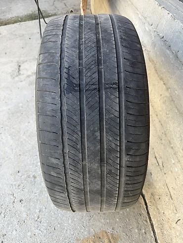 Летняя шина 265/40 R22 - Тип: легковая/кроссовер, летняя - Размер — 1