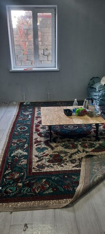 сдам комнату на длительный срок: Сдается комната в рабочем городе цена 20000сом Баха /Гагарина