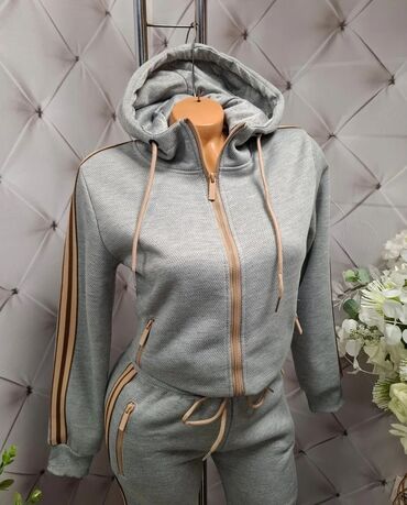 Kompleti: ❤️❤️ SAVRŠENO TOPLI kompleti trenerke 3000❤️❤️ na lalafo.rs — 2 Kompleti: ❤️❤️ SAVRŠENO TOPLI kompleti trenerke 3000❤️❤️ — 2