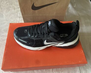 nike air jordan ucuz: Yeni̇ - ni̇ke 
a -class 
made in vyetnam
41- ölçü 
ortopedik 
barkod