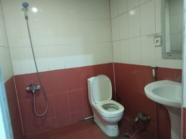 Uzunmüddətli kirayə mənzillər: Tecılı kirayə verilir ayda 310mant verlir kaminal ev yiysine aydir — 6