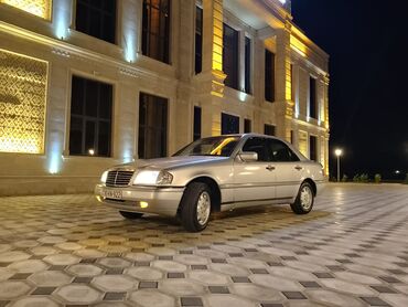 kreditlə mersedes: Mercedes-Benz C 180: 1.8 l | 1995 il Sedan