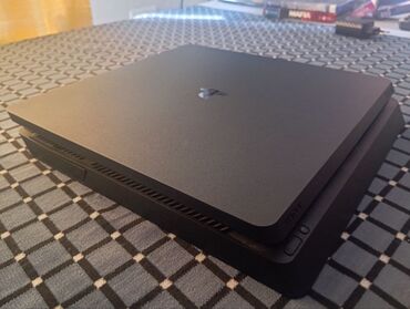 икс бокс сериес с: Продам PS4 slim 1 ТБ 
состояние: хорошее