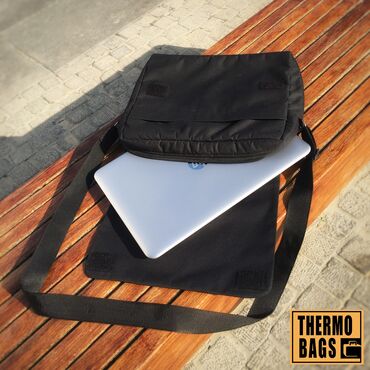 Чехлы и сумки для ноутбуков: Сумка почтальонка для документов с перекидной крышкой. Внутри