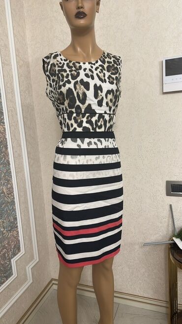 Kokteyl donlar: Zərif ziyafət geyimləri kolleksiyası - Model 1: Tünd bənövşəyi, tam — 9