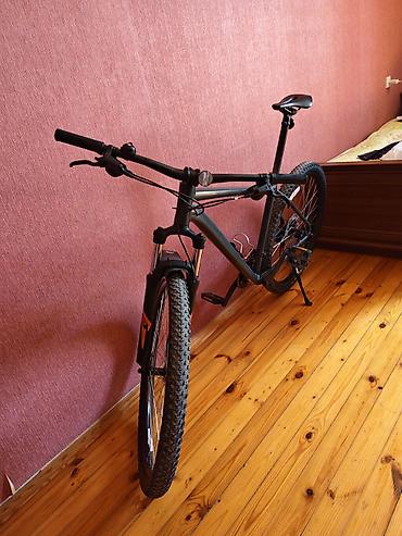 Dağ velosipedləri: Specialized Rockhopper dağ velosipedi - Çərçivə: Specialized — 15