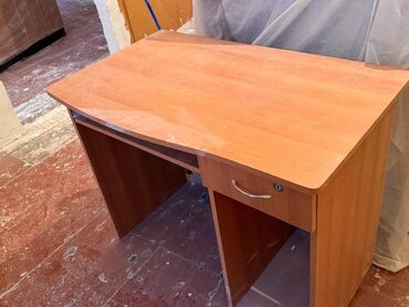 miz stol: Kompüter masası, İşlənmiş, Açılan, Dördbucaq masa