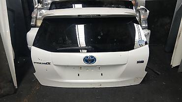 drive: Крышка багажника для Toyota Prius (кузов V 2009–2015), белая — 1