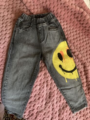 джинсы на 6 лет: Джинсы и брюки, цвет - Серый, Б/у
