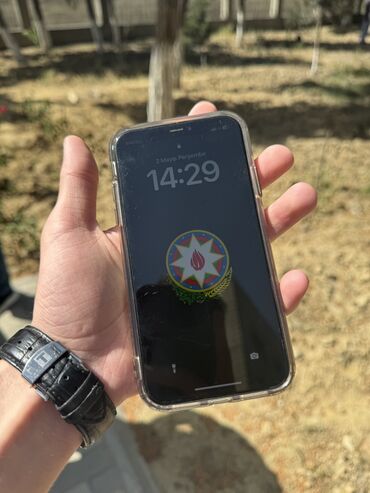 iphone 11 arxasi: IPhone 11, 64 GB, Qara, Zəmanət, Barmaq izi, Face ID