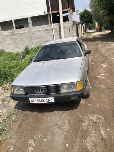 продаю ауди сто: Audi 100: 1989 г., 2.3 л, Механика, Бензин, Седан