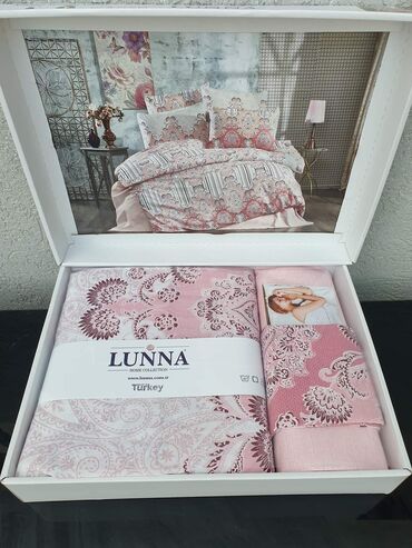 Posteljina: LUNA POSTELJINE CENA: 3100 DIN Materijal: 100% pamuk Komplet — 9