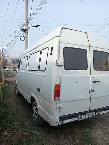 ддн 100: Mercedes-Benz T1: 1991 г., 2.9 л, Механика, Дизель, Фургон — 3