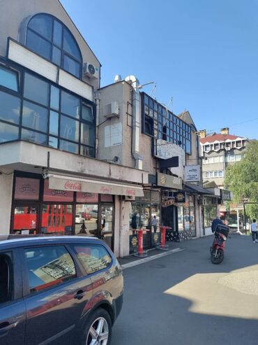 izdavanje stanova vranje ogledna stanica: Lokal pozicioniran u samom centru Banovog Brda u najprometnijoj