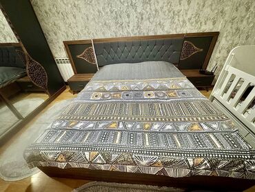Yataq otağı dəstləri: Bu yataq otağı dəsti 1100 aznə satılır. İdeal vəziyyətdədir. Perla