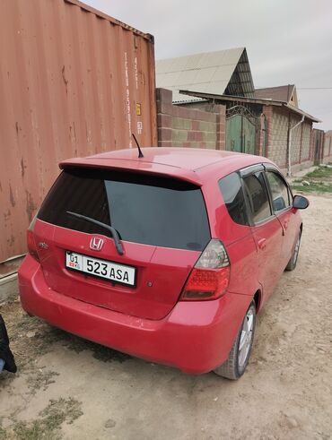 жаз 2008: Honda Fit: 2008 г., 1.5 л, Автомат, Бензин, Седан