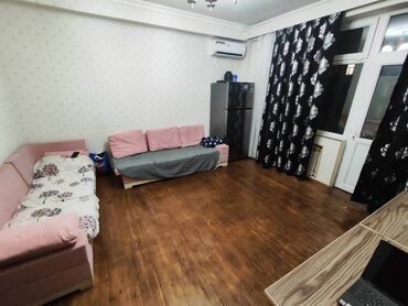 Günlük kirayə mənzillər: 7 mkr, Tayqa Marketin yaxınlığı.17-mərtəbəli binanın 12-ci