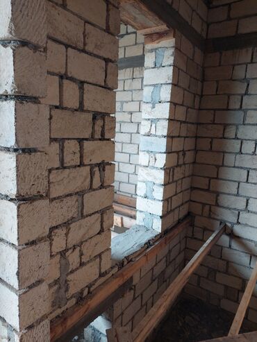 Həyət evləri və villaların satışı: Ünvan: Yevlax Şəhəri Yola Yaxın Miqrasiyanın Arxa Tərəfi Heydər Əliyev — 16