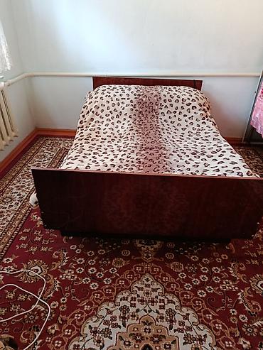 комод цена: Полутороспальная кровать, Материал каркаса: Деревянный, Б/у, длина - 200 см, Ширина: 120 см — 2