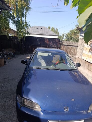 чехлы на ми: Honda Civic: 1992 г., 1.6 л, Автомат, Бензин, Седан