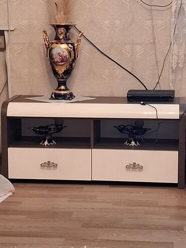 xoncalar novruz: İşlənmiş, Komod, TV stend, Servant, Kredit yoxdur, Türkiyə